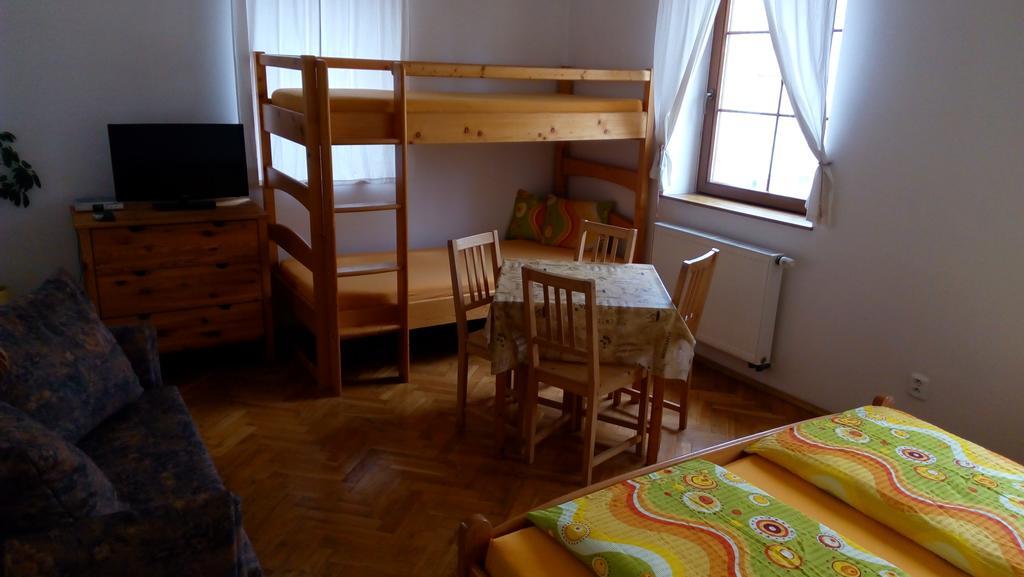 Apartmany Vrchlabí エクステリア 写真